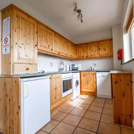 Quality & Leisure Centre Hotel