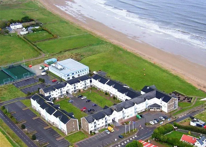 מלון Quality & Leisure Centre 3*